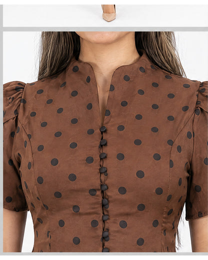 Blusa de lunares con botones