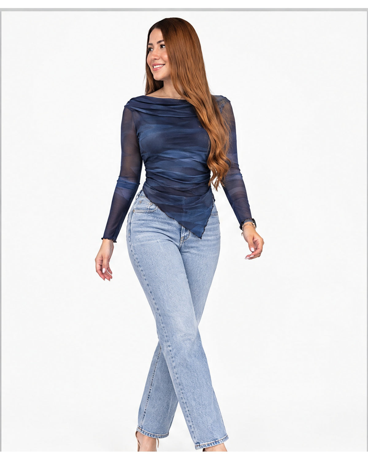 Blusa manga larga estampada de malla