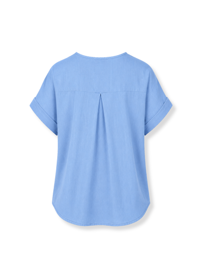 K-110 Blusa cuello V Celeste 4