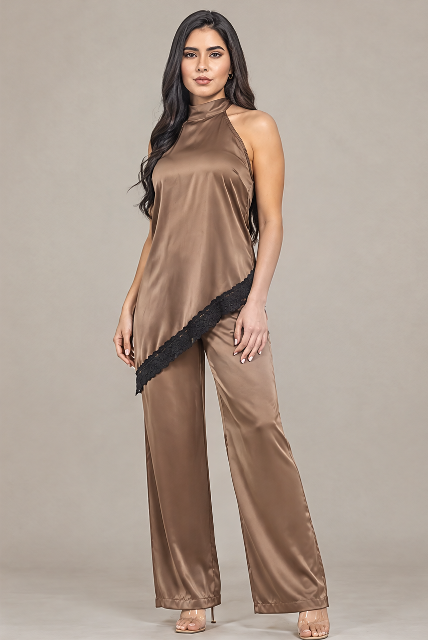 PH4137 Conjunto satinado halter con encaje Camel 04 - frente 3/4