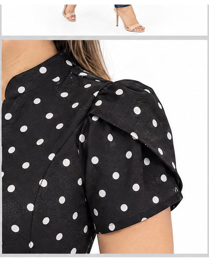 Blusa de lunares con botones