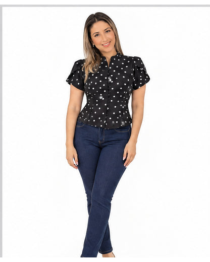 Blusa de lunares con botones
