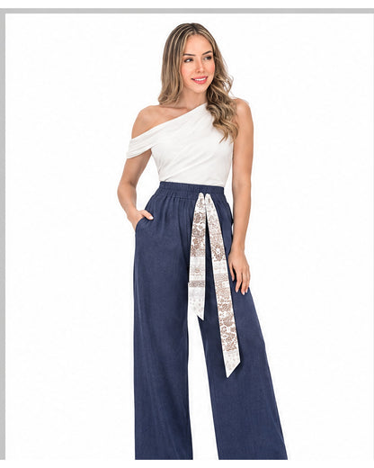 Pantalón ancho con cinta