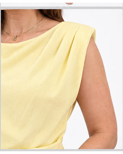 Blusa con hebilla lateral